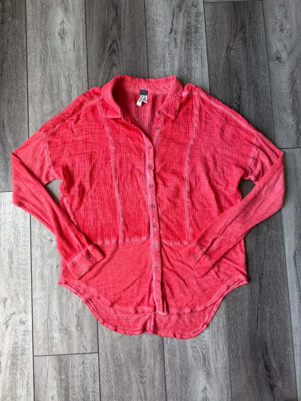 We The Free Zahara Coral Gauze Button Down Long Sleeve Shirt Medium